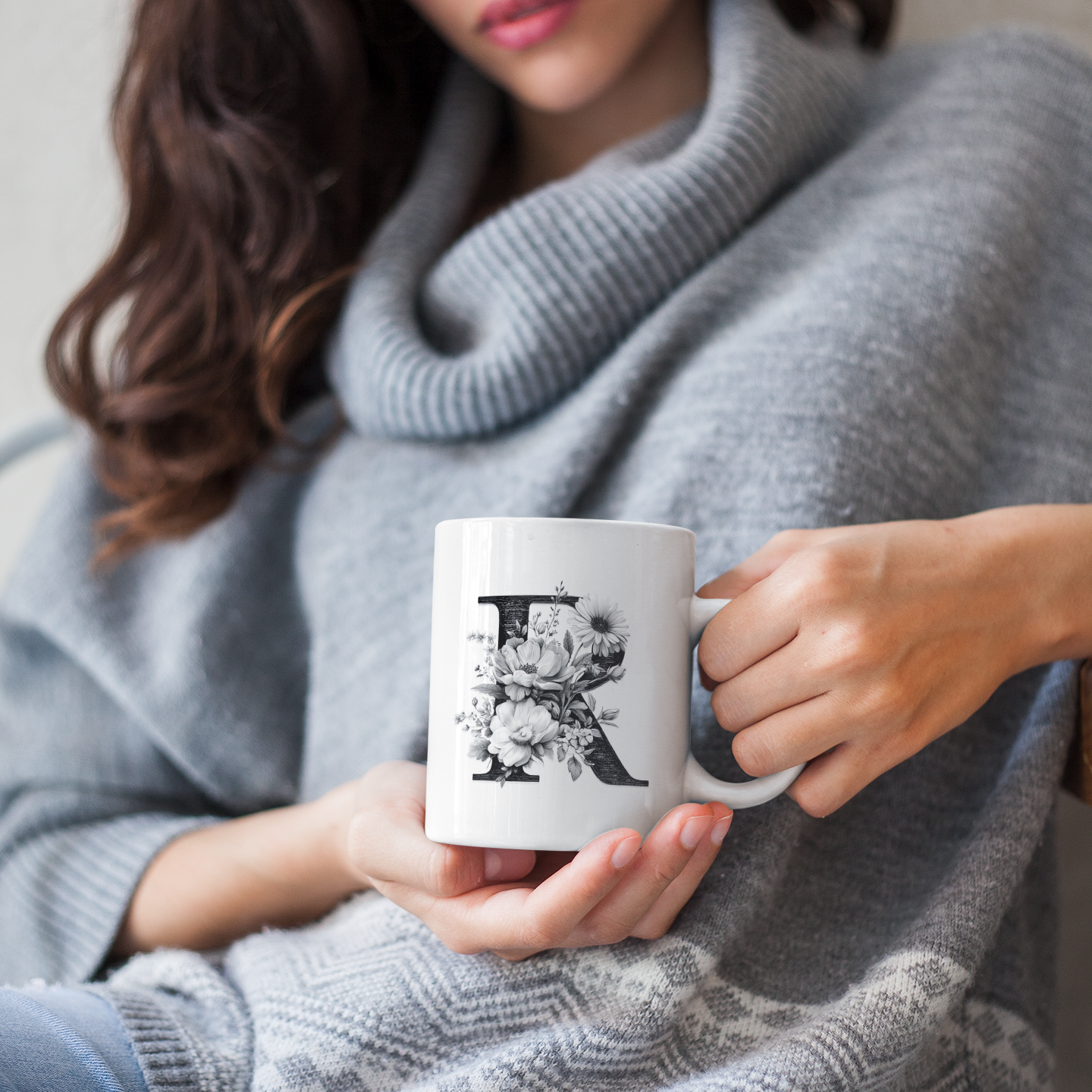Elegant Floral Initial Mug – Personalized Ceramic Coffee Cup Gift for Women & Friends | Grumpy Cat Club
