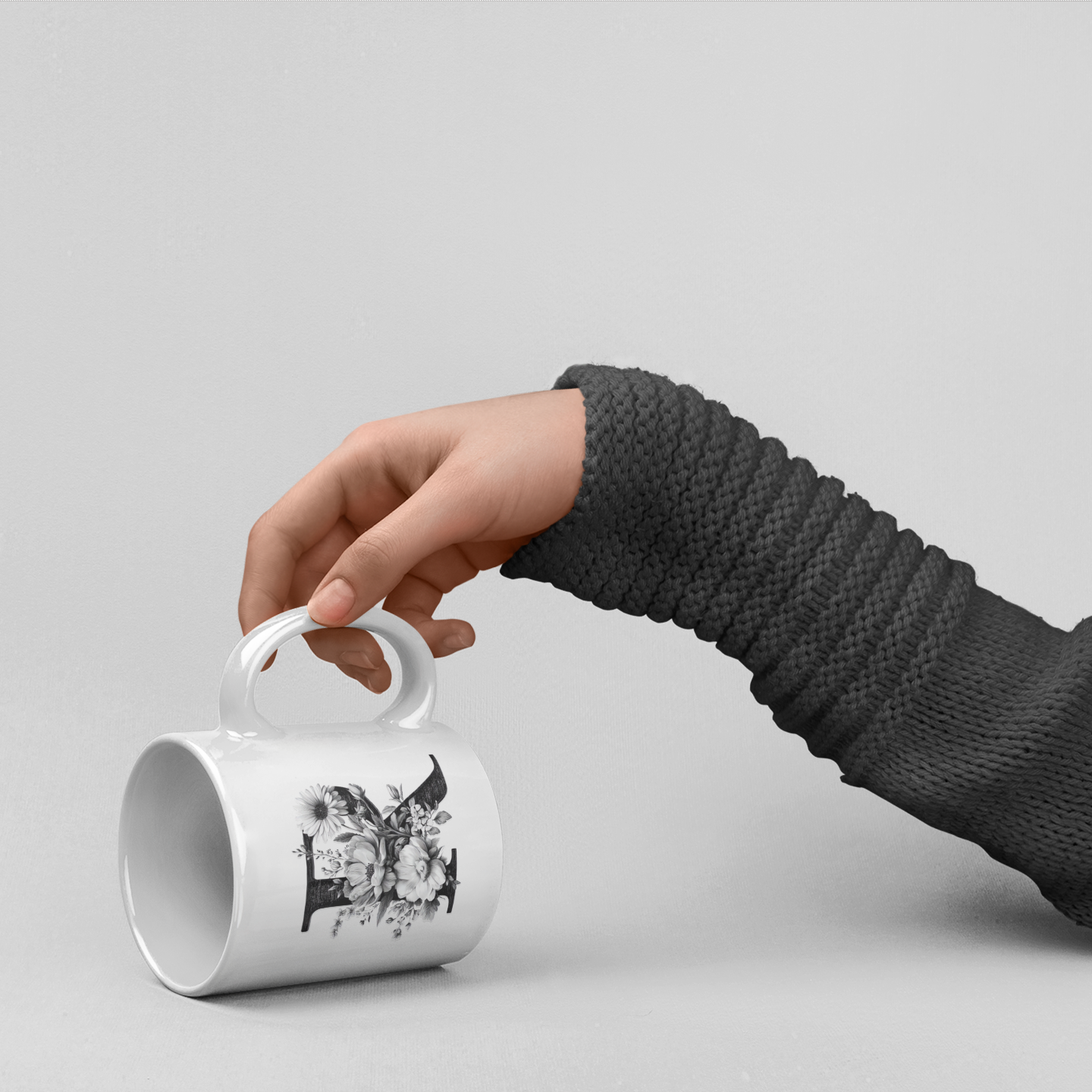 Elegant Floral Initial Mug – Personalized Ceramic Coffee Cup Gift for Women & Friends | Grumpy Cat Club